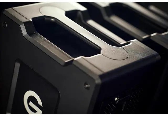 Alt view image 4 of 5 - SanDisk Professional G-RAID Shuttle 4-Bay Thunderbolt 3 and USB-C RAID Array with 96TB (4x 24TB) Removable HDD