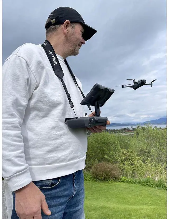 Alt view image 5 of 5 - LifThor Claw IV Lanyard Mounting System for DJI RC Pro 2 Controller