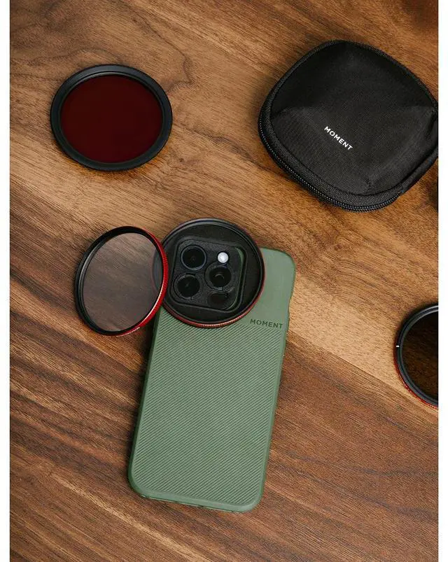 Alt view image 7 of 7 - Moment 77mm Cinebloom Variable ND Filter - (2-5 Stop) 10%