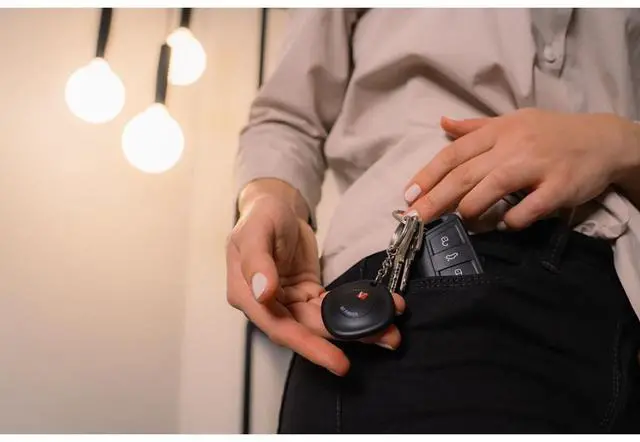 Alt view image 8 of 9 - My Finder Bluetooth Tracker for Apple iOS Black 32130