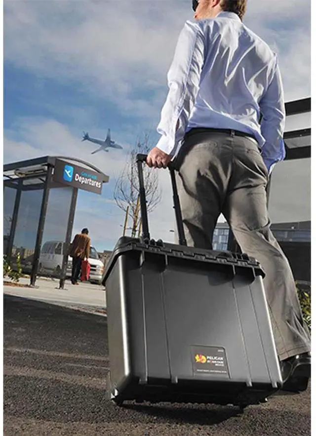 Alt view image 4 of 5 - Pelican iM2435 Top Loader Case with Foam, Black