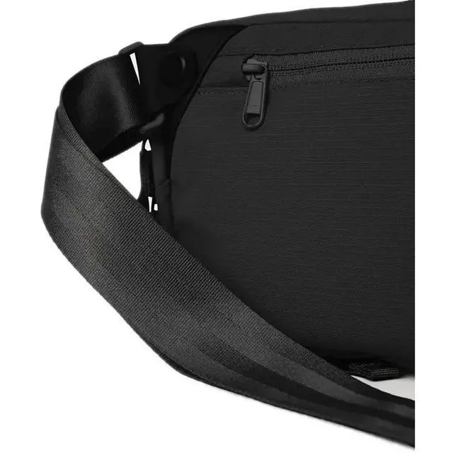 Alt view image 6 of 7 - Moment Everything Sling 4L - Black