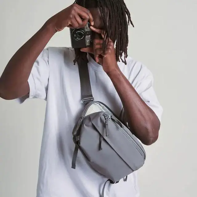 Alt view image 7 of 7 - Moment Everything Sling 4L - Black