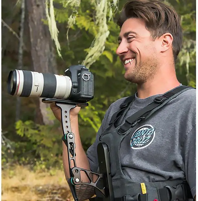 Alt view image 4 of 4 - Cotton Carrier G3 Harness System with CCS SteadyShot Camera Mount