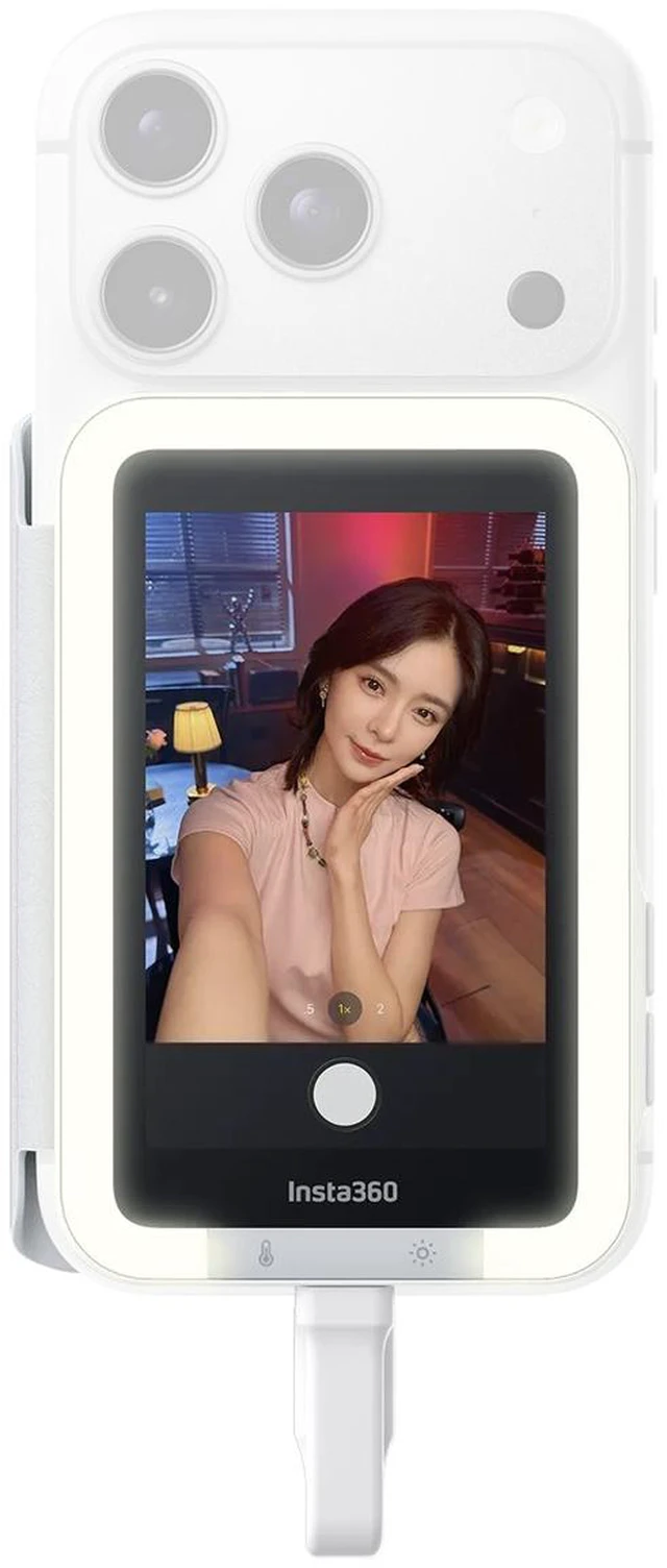 Alt view image 2 of 5 - Insta360 Snap 3.5" Touch Wired Selfie Screen w/LED Light, w/3-in-1 Lav Mic