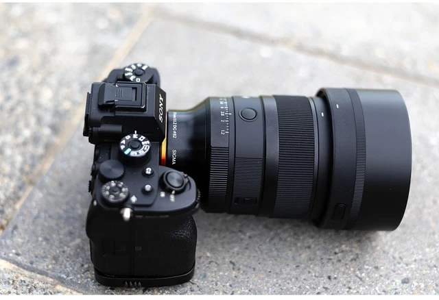 Alt view image 5 of 7 - Sigma 85mm f/1.2 DG Art Lens for Sony E