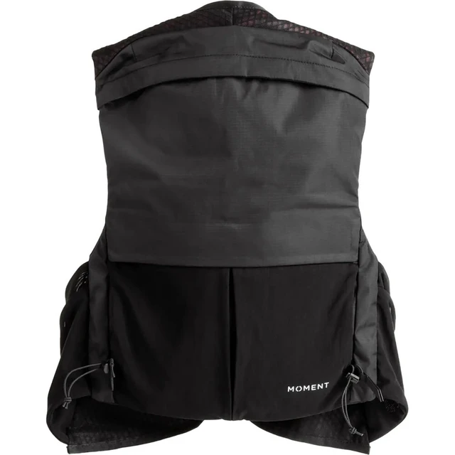 Alt view image 2 of 7 - Moment Exposure 10L Vest - Black, Large/X-Large