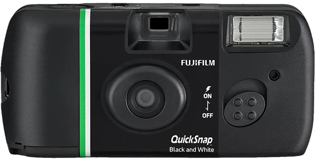 Main image of Fujifilm QuickSnap Black and White 35mm Single-Use Disposable Camera, 27 Exposures