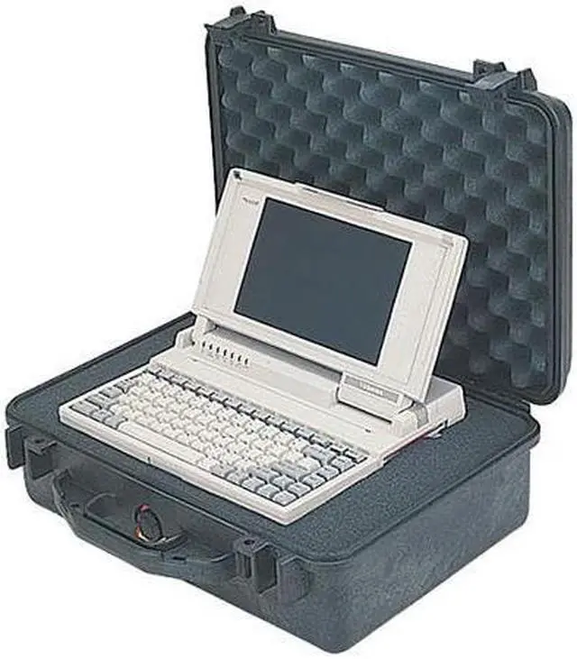 Main image of PELICAN 1500 (1500-000-150) Orange Medium Case