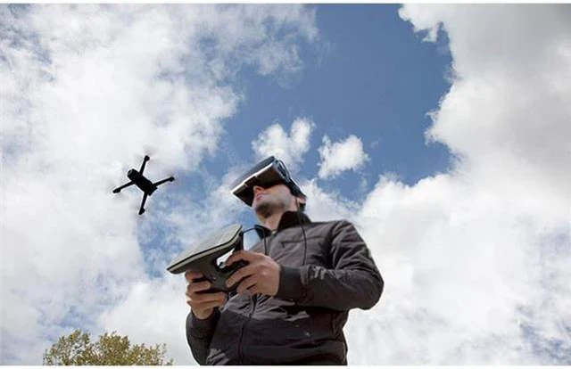 Alt view image 10 of 14 - Parrot Bebop 2 White with SKC2 and FPV Glasses - White Bebop 2 White with SKC2 and FPV Glasses