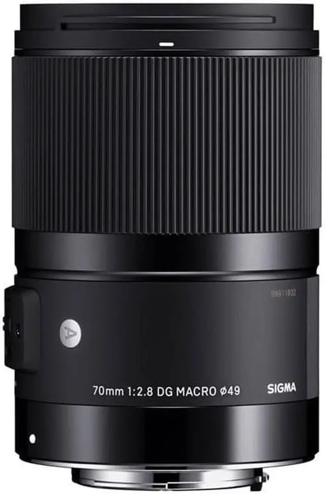 Alt view image 2 of 20 - Sigma 70mm F2.8 Art DG Macro Lens for Sony E (271965)