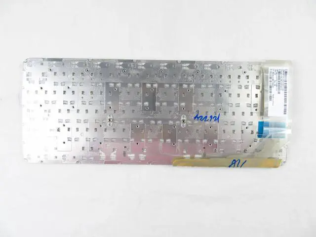 Alt view image 2 of 2 - NEW For HP Chromebook 14" 14-q083cl 14-q063cl 14-q001xx 14-q050na 14-Q010DX 14-Q010NR 14-Q020NR 14-Q029WM 14-q030eo 14-q010dx 14-q030ef 14-q000ef Keyboard US white No FRAME