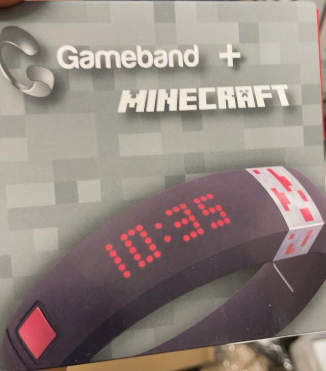 Alt view image 3 of 3 - Gameband + Minecraft Redstone Large Wearable (MC0802L)