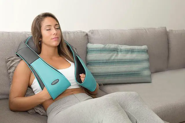 Alt view image 6 of 7 - InvoSpa Shiatsu Back Shoulder and Neck Massager with Heat - Deep Tissue Kneading Pillow Massage - Back Massager, Shoulder Massager, Electric Full Body Massager Gift - Massagers for Neck and Back