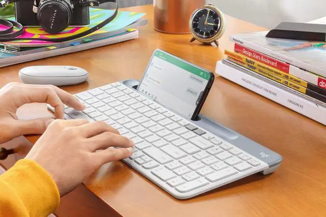 Alt view image 2 of 7 - Logitech K580keyboard +PEBBLE Bluetooth Mouse, Ergonomic Design,Cool Exterior 2.4Ghz and Bluetooth Dual-mode Connectivity Wireless Keyboard And Mouse Combo For Office And Game - White