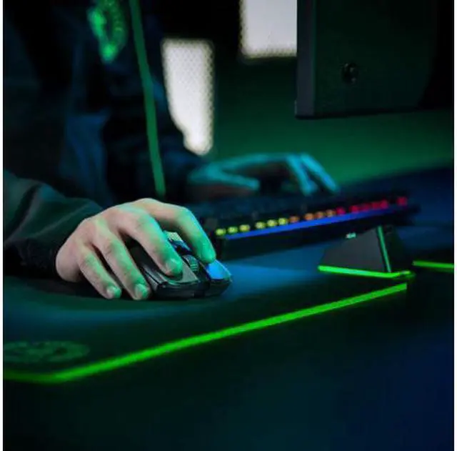 Alt view image 3 of 5 - Mouse Charging Dock Chroma: Magnetic Dock with Charge Status RGB Lighting - Anti-Slip Gecko Feet - Powered by Razer Chroma - Classic Black