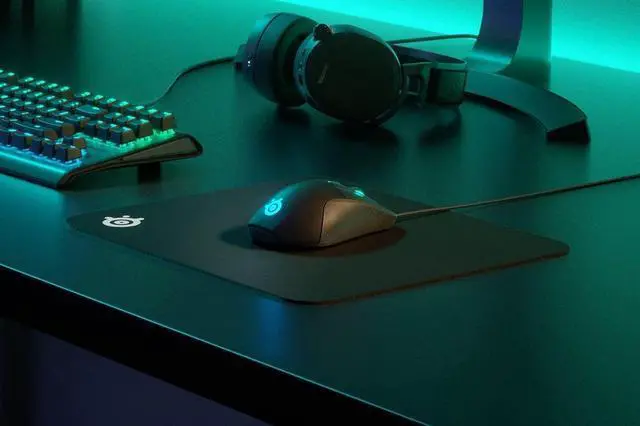 Alt view image 3 of 5 - SteelSeries QcK Gaming Surface Medium Cloth - Optimized For Gaming Sensors