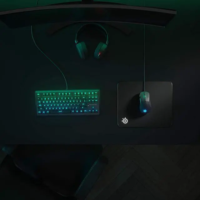 Alt view image 2 of 7 - SteelSeries QcK Gaming Surface - Medium Stitched Edge Cloth - Extra Durable - Optimized For Gaming Sensors - Black