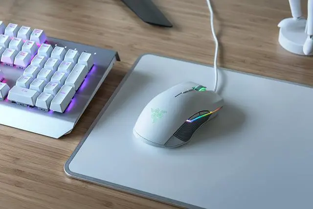 Alt view image 5 of 8 - Razer Lancehead Tournament Mercury Edition - Professional Grade Chroma Ambidextrous Gaming Mouse - 16,000 DPI