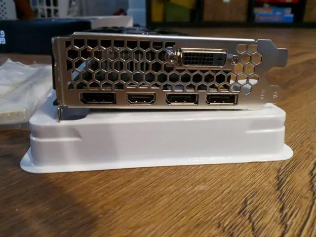 Alt view image 2 of 2 - PNY GeForce GTX 1060 1.51 GHz 3GB GDDR5 PCI Express 3.0 x16 Graphics Card