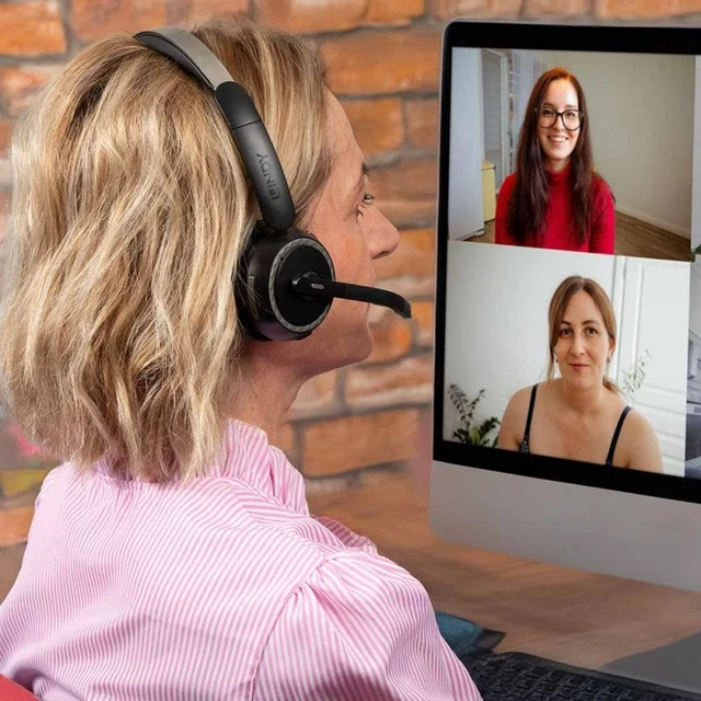 Alt view image 5 of 5 - Lindy L118 Wireless Noise Cancelling Headset & Charging Base
