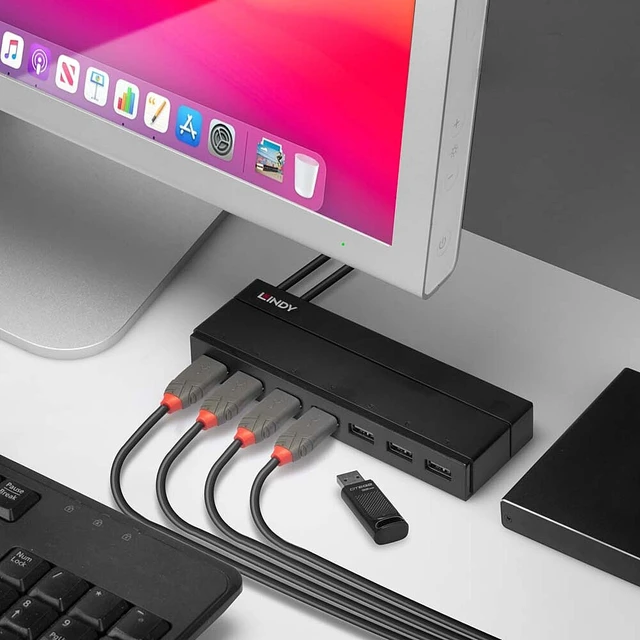 Alt view image 5 of 5 - Lindy 7 Port USB 3.0 Hub