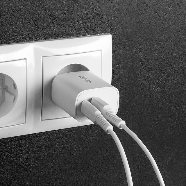 Alt view image 5 of 5 - Lindy 73413 mobile device charger Universal White AC Fast charging Indoor