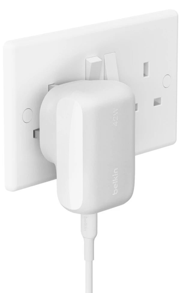 Alt view image 3 of 3 - Belkin WCB009MYWH mobile device charger Universal White AC Fast charging Indoor