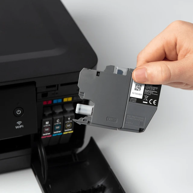 Alt view image 5 of 5 - Brother LC-421XLBK ink cartridge 1 pc(s) Original High (XL) Yield Black