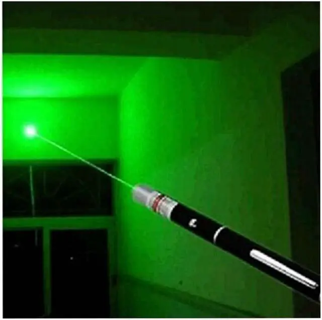 Alt view image 4 of 4 - 5mW Lazer Powerful Green Laser Pointer Pen Beam Light High Power 532nm High Quality