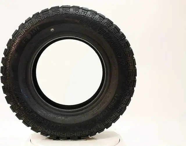 Alt view image 2 of 6 - 35X12.50R20 121Q E (10 Ply) - Gladiator QR900-M/T Mud Tire