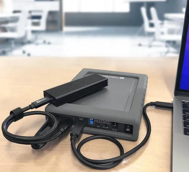 Alt view image 5 of 5 - 8TB SSD MiniPro RAID V4 USB-C Portable Solid State Drive
