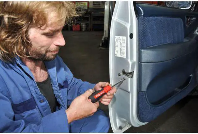 Alt view image 3 of 3 - Multi-Bit Screwdriver 7-Pc., 13-in-1, Security Fasteners, 8-1/2" Overall Length