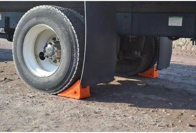 Alt view image 4 of 8 - CHECKERS UC1500-4.5 8-1/2 in. Urethane Wheel Chock in Orange