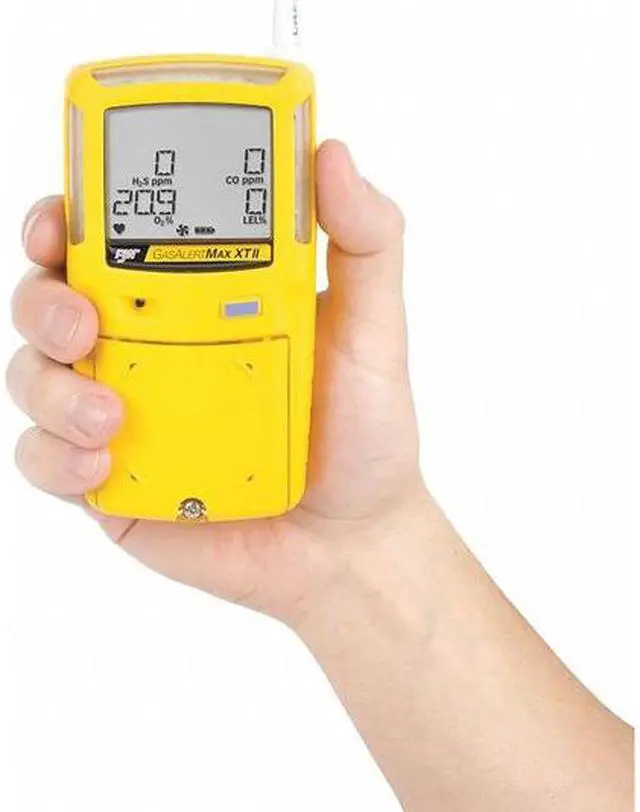 Alt view image 3 of 3 - BW Technologies XT-XWHM-Y-NA GasAlertMax XT II 4-Gas Detector with Pump