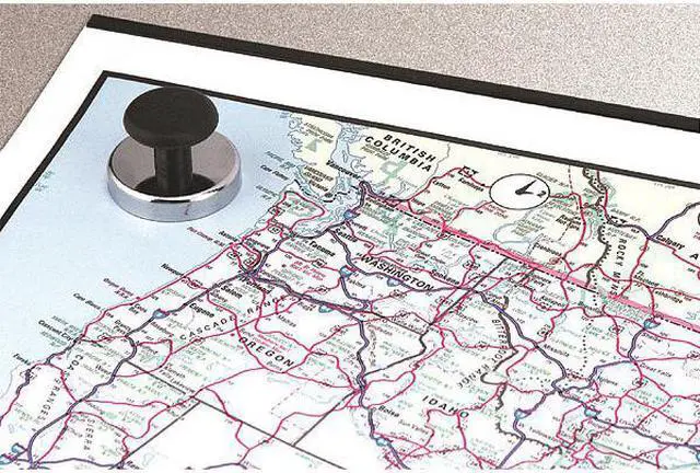 Alt view image 4 of 4 - MASTER MAGNETICS 7516 11 lb. Pull Ceramic Round Magnet w/ Vinyl Handle