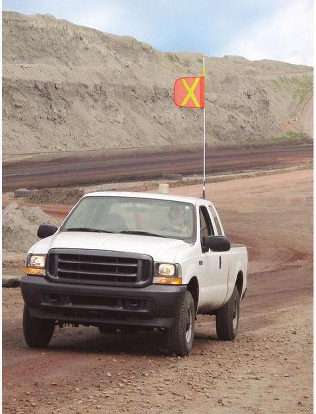 Alt view image 3 of 3 - CHECKERS INDUSTRIAL PROD INC FS9025-O HD Flag,Reflexite X,12x12 In, Orange