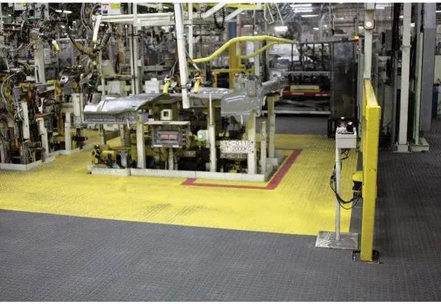 Alt view image 5 of 7 - WEARWELL 562 18 in W x 18 in L, 10 PK