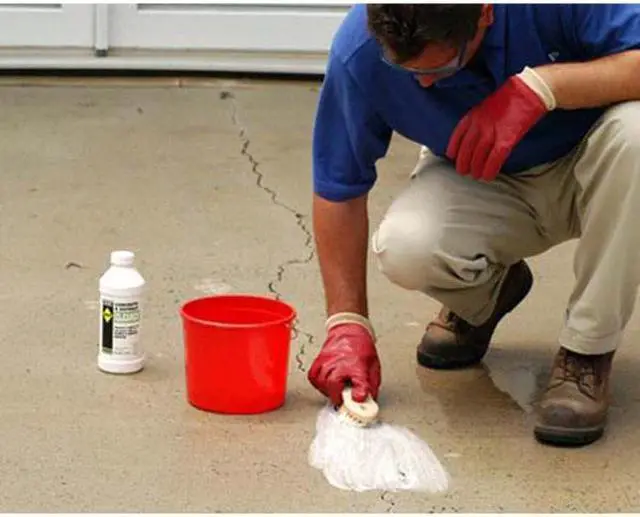 Alt view image 3 of 4 - SAKRETE 120042 Concrete Cleaner, Bottle, Pale Yellow, 63 sq ft Coverage