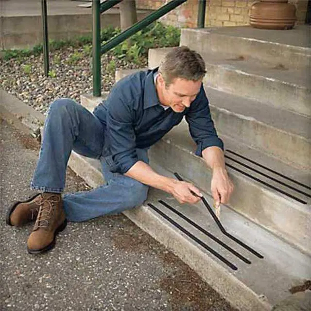 Alt view image 2 of 2 - 3M 610-5.5 Anti-Slip Tread,Black,5.5inx 5.5in,PK50