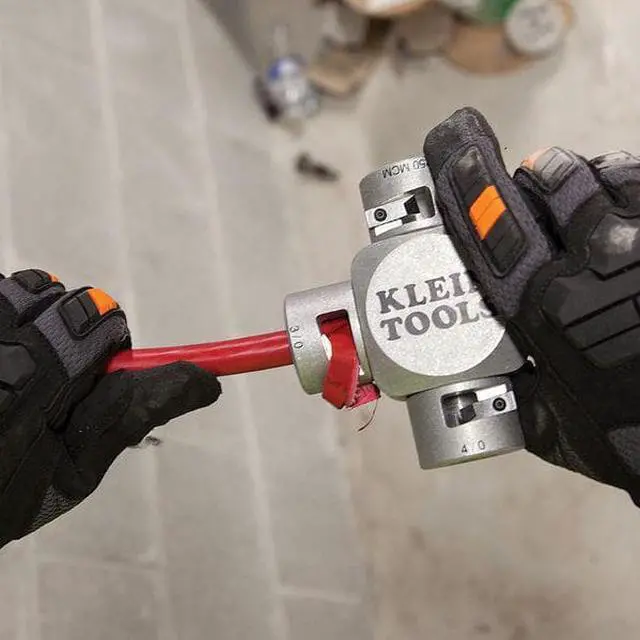 Alt view image 3 of 9 - Klein Tools Large Cable Stripper 2/0 - 250 Mcm - 21051