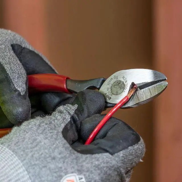 Alt view image 6 of 7 - KLEIN TOOLS 1104 All-Purpose Shears and BX Cable Cutter