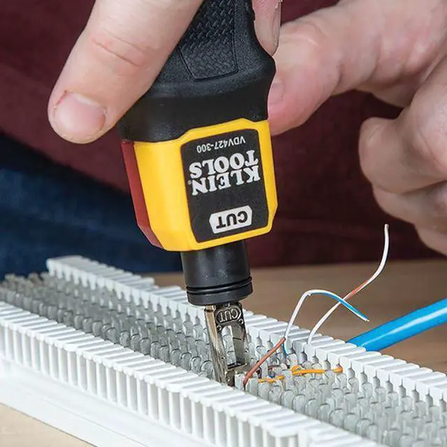 Alt view image 4 of 7 - KLEIN TOOLS VDV001-819 VDV Apprentice Cable Installation Kit with Scout® Pro 3,