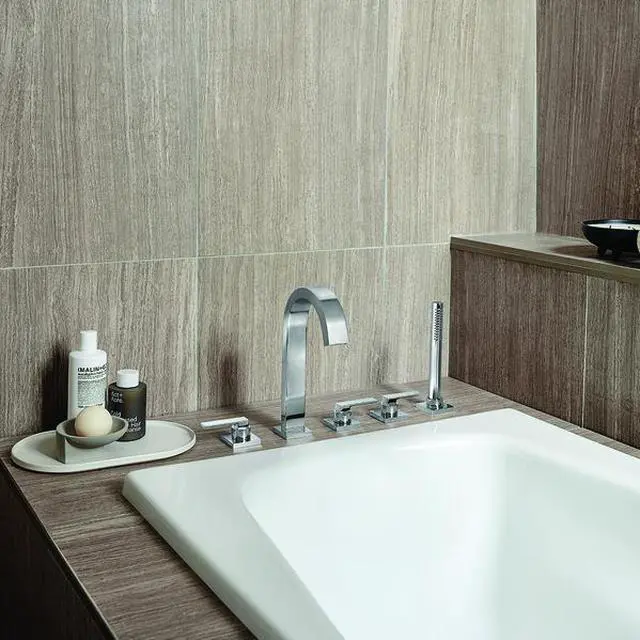 Alt view image 3 of 3 - SPEAKMAN SB-2533 SB-2533 Lura 5-Hole Roman Tub Faucet W/ Platform Lever Handles