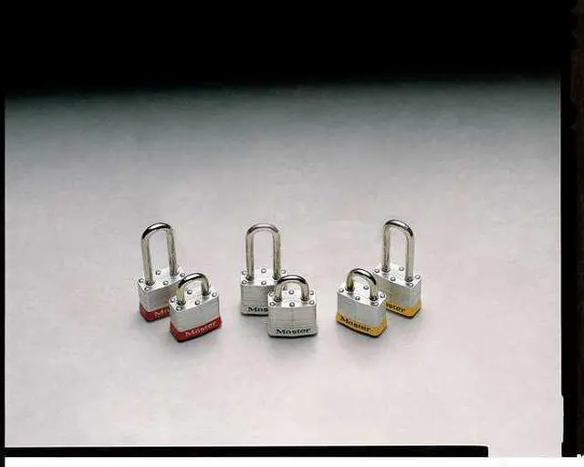 Alt view image 5 of 5 - 4 Pin Tumbler Padlockw/Red Bumpe
