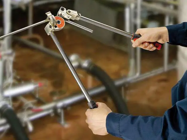 Alt view image 4 of 5 - RIDGID 38033 Tube Bender,Lever,1/4 In OD,5/8 In Bend