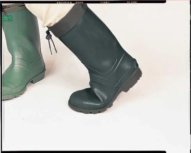 Alt view image 4 of 8 - BAFFIN 8562-0000-394 Men's Hunter (PLN) Rubber Boot, Plain Toe, 13" Height,