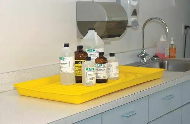 Alt view image 2 of 3 - EAGLE 1677 Containment Utility Tray, 5 gal Spill Capacity, Polyethylene