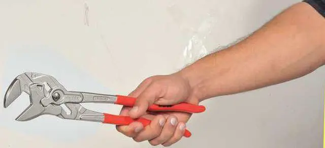 Alt view image 4 of 7 - KNIPEX 86 03 300 SBA 12 in Knipex Cobra Straight Jaw Plier Wrench Smooth,