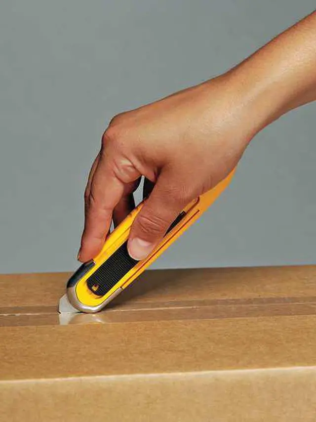 Alt view image 4 of 7 - Safety Utility Knife, 6 In., Black/Ylw